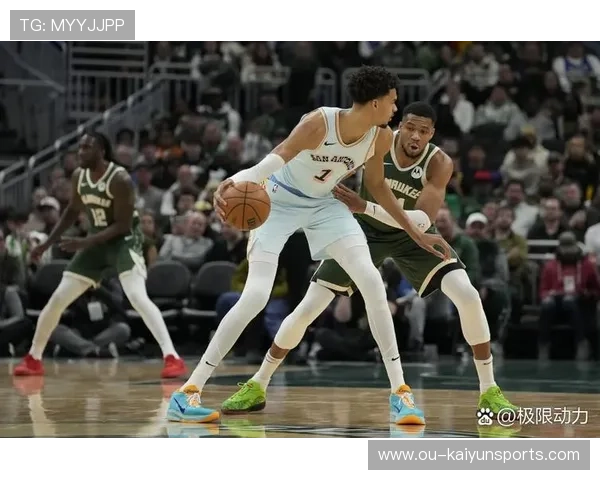 字母哥转换速度凌厉,雄鹿拿下关键得分