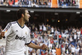 张伟丽逆转战胜强敌格斗冠军赛，张伟丽是综合格斗吗