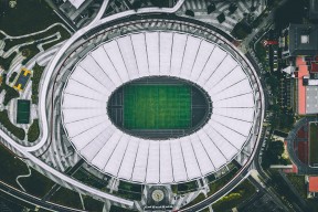 德甲球队在赛季中期提升边路防守效率，新赛季德甲球队