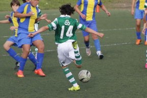 英超：曼联逆转夺冠，争夺激烈！，曼联夺得英超冠军