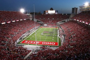 “伊万·戈梅斯的坚韧防守与精准突破，帮助阿根廷美洲狮队应对世界强队”