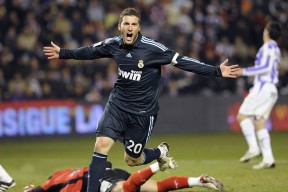 独行侠强调轮转深度助力稳定输出，独行侠打法