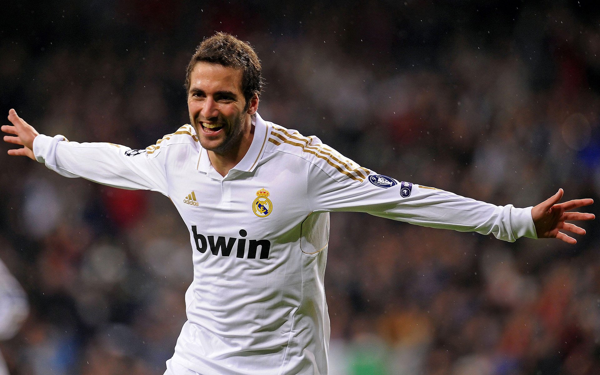 主帅强调纪律建设塑造团队文化建立长远发展根基，抓牢纪律建设