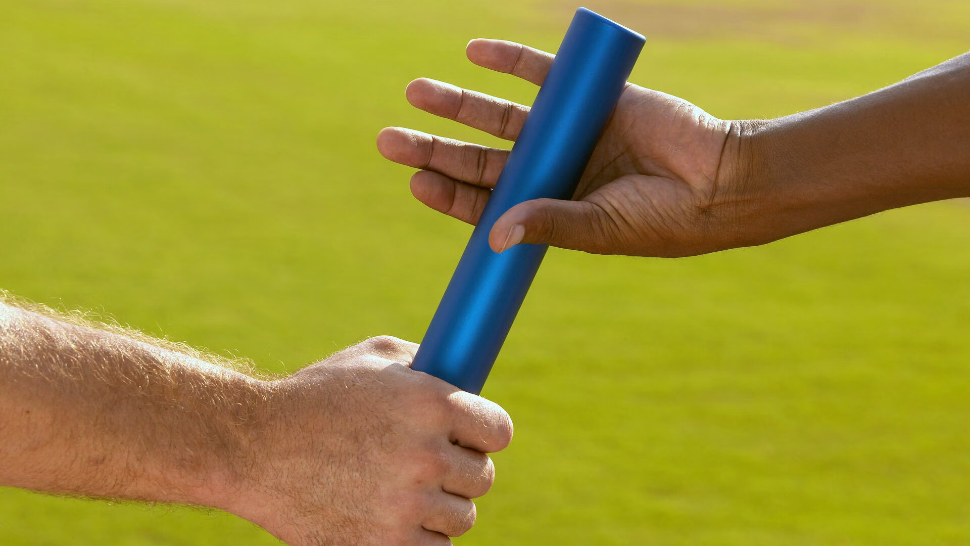 未来足球裁判将实现全智能化，判罚精准度大幅提升，足球裁判专业术语