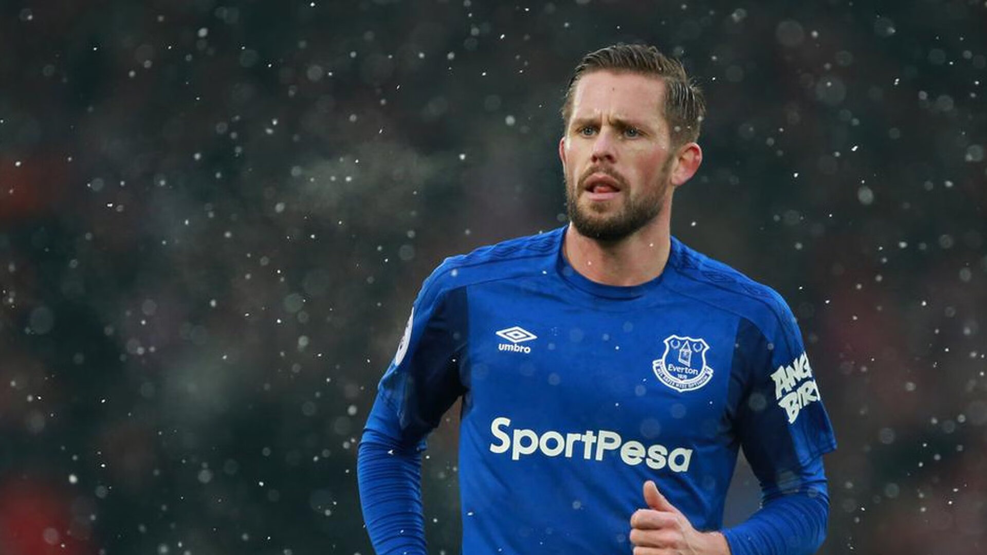 英超最燃对抗：每一次冲刺都是生死瞬间，英超最精彩比赛